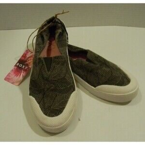 Roxy Olive Green Slip-ons Canvas Shoes NWT Size 10